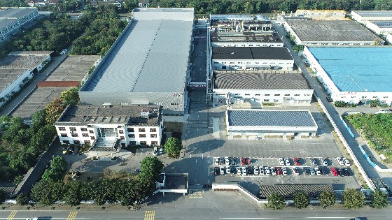 AG街机科技推出行业领先的窄边框金属网格触控传感器，实现设计与功能的完美融合